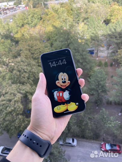 iPhone 11 хороший АКБ 80%, sim