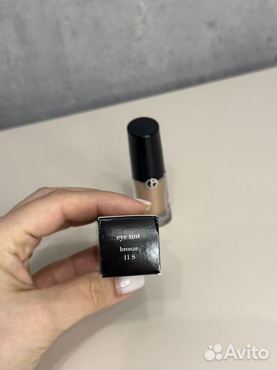 Armani жидкие тени