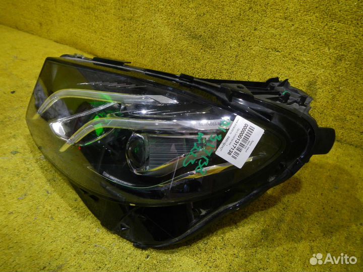 Фара левая Mercedes-Benz E-Class