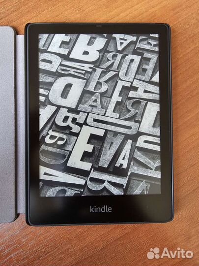 Amazon Kindle Paperwhite 2021 32 Gb с обложкой