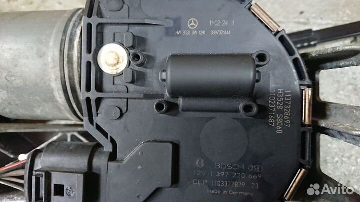 Трапеция дворников левая в сборе с моторчиком