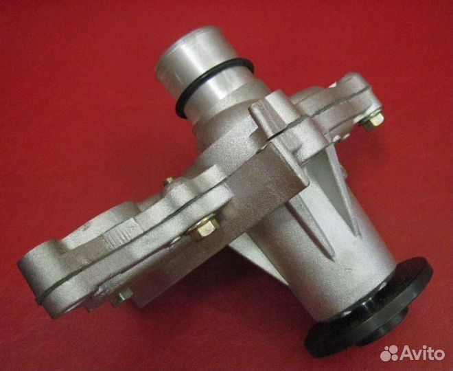 Помпа водяной насос на модели Geely