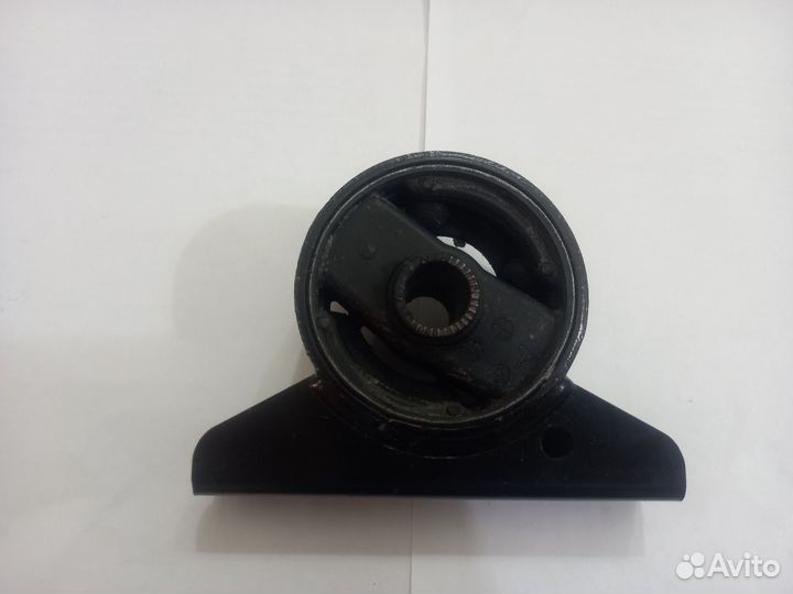 Подушка двигателя Mitsubishi Galant