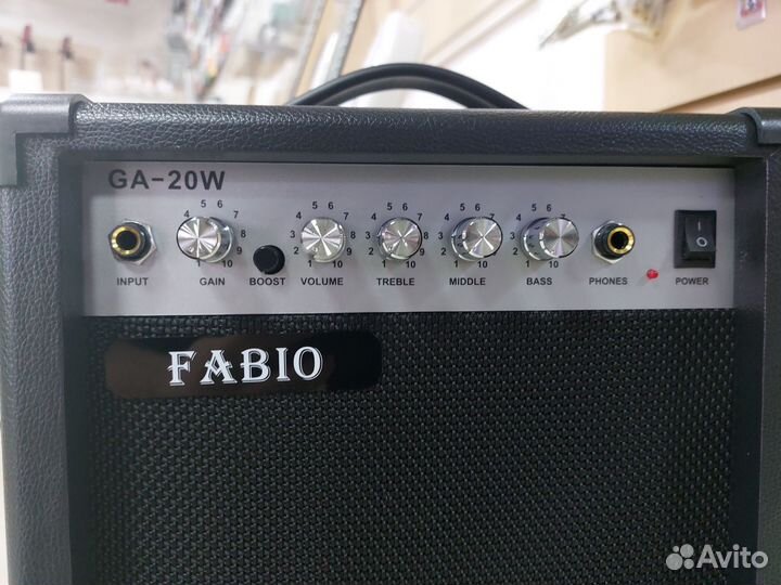 Гитарный комбоусилитель 20вт