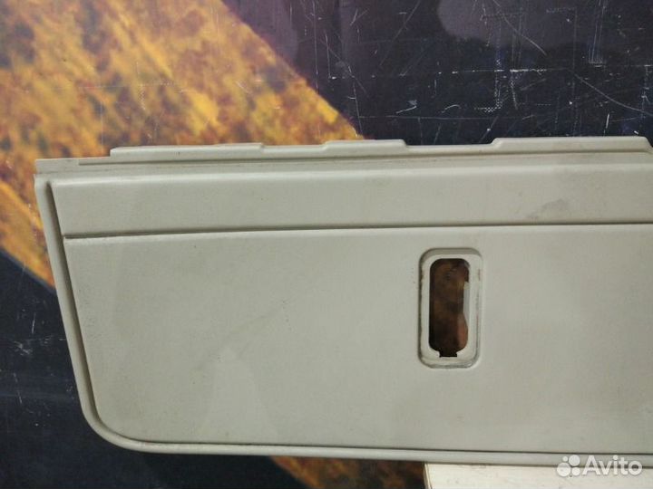 Пластик багажника Cadillac Escalade LQ9 2002