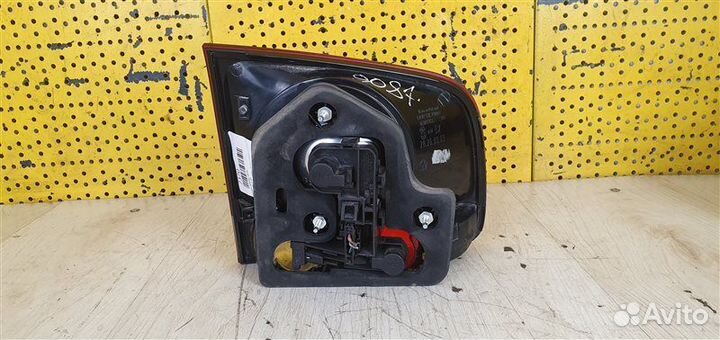 Фонарь правый Volkswagen Touareg 1 GP