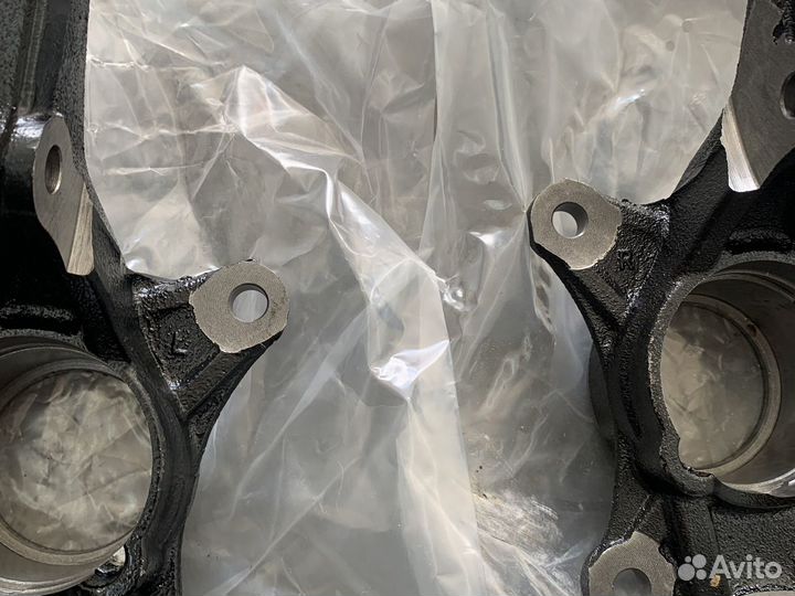 Поворотный кулак Солярис 2 Рио 4 новый