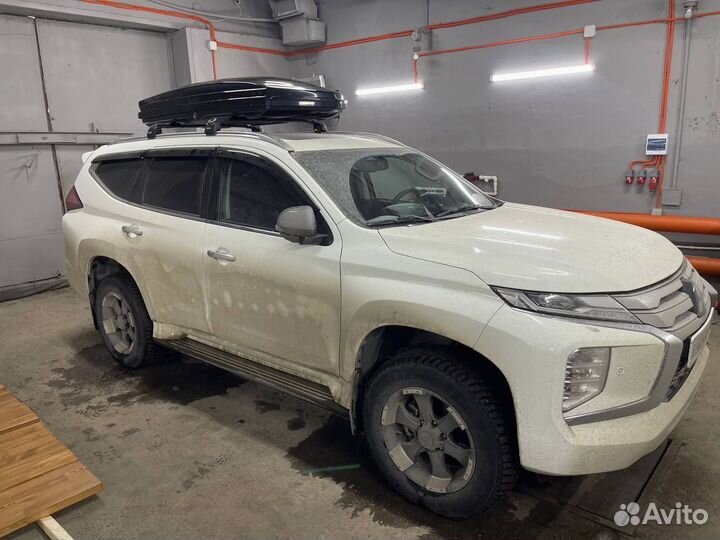 Автобокс на крышу новый