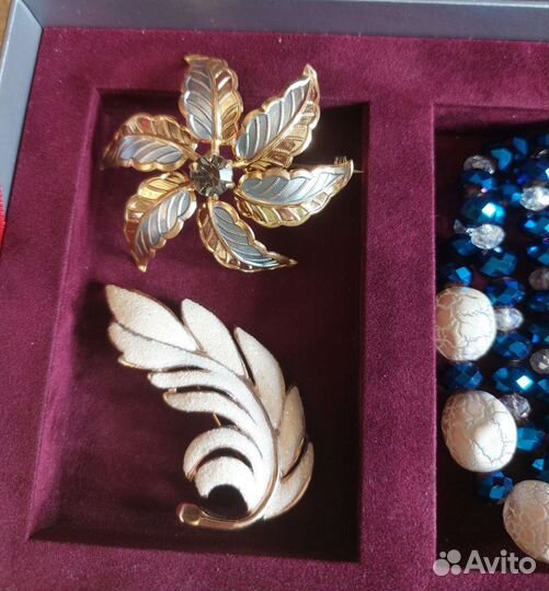 Брошь, бусы винтаж СССР