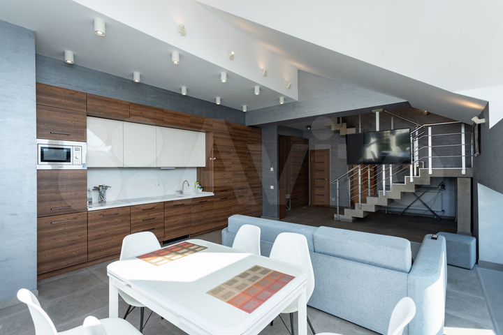 2-к. квартира, 120 м², 11/11 эт.