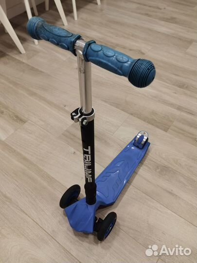 Самокат детский бу трехколесный Triumf active