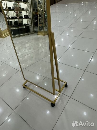 Продаю зеркало