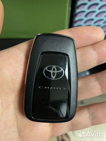Ключ на Тойота Камри 2018 (V70) оригинал
