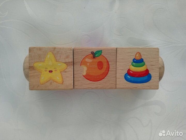 Деревянные развивающие кубики на оси