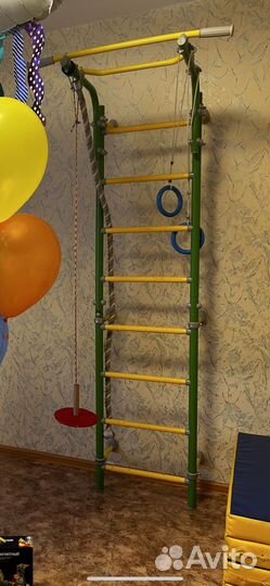 Шведская стенка с турником бу