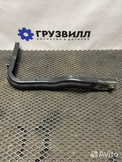 Кронштейн крыла правый Volvo FH4 84094870