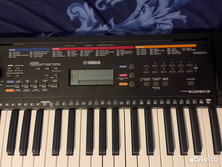 Синтезатор Yamaha PSR E263