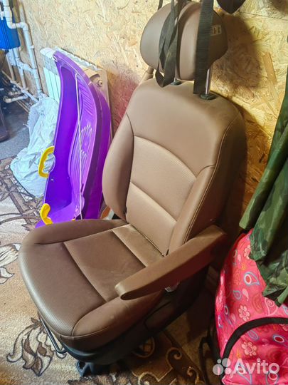 Сиденье Grand Starex