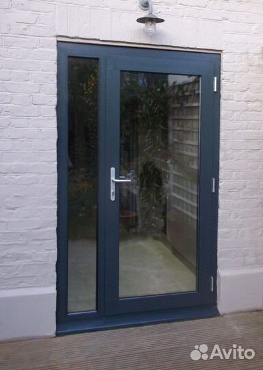 Дверь входная алюминиевая