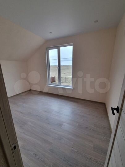 Дом 205,4 м² на участке 9 сот.