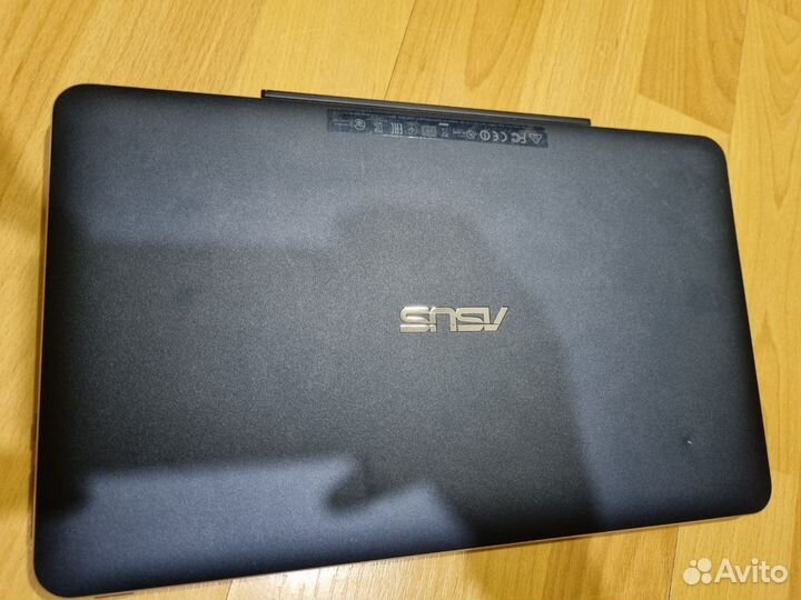 Ноутбук-трансформер Asus T300 Chi