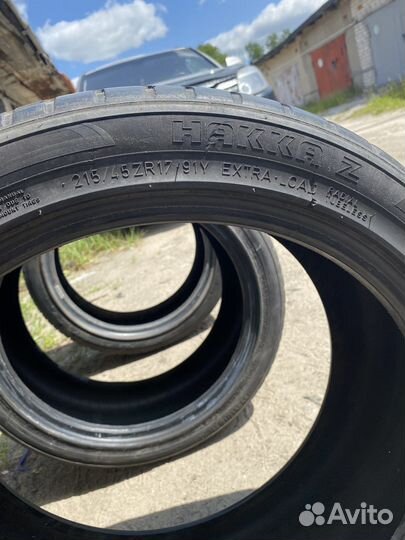 Blackstar Sport 215/45 R17