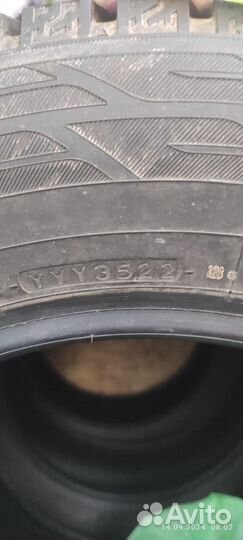 Yokohama Ice Guard Stud IG55 215/65 R16 102T