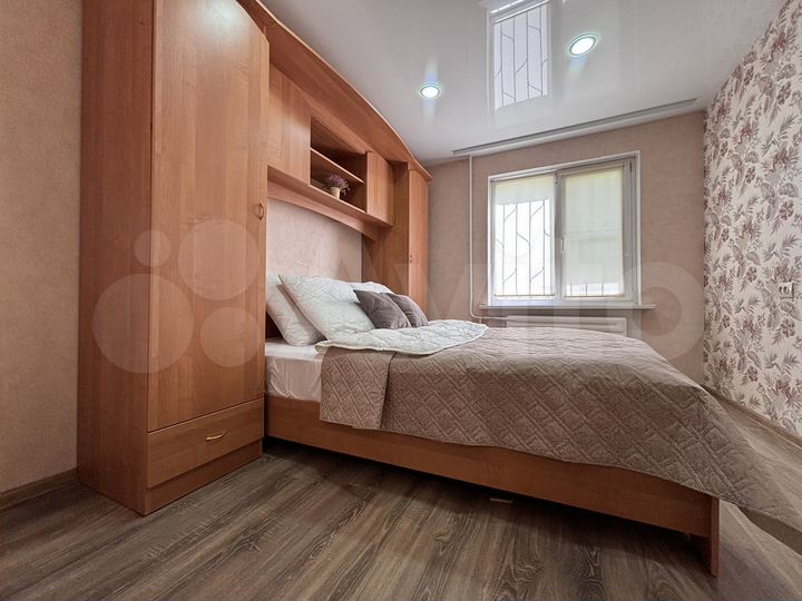 2-к. квартира, 52 м², 1/9 эт.