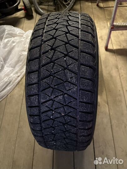 Bridgestone Blizzak DM-V2 245/55 R19 103T