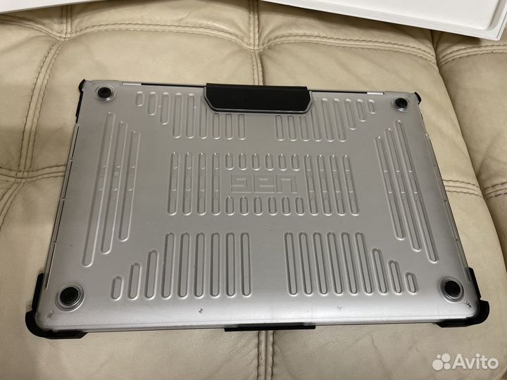 Macbook pro 15 2019 i7, 16 ram, 512 SSD, Touch Bar