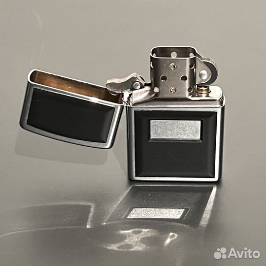 Зажигалка zippo. новая. оригинал