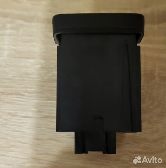 Кнопка ручного тормоза Шкода Октавия А8