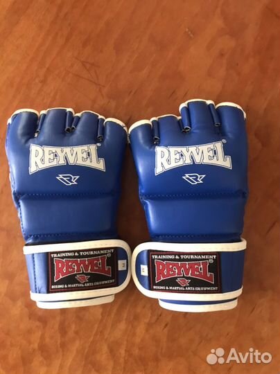 Перчатки для единоборств reyvel