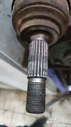 Привод левый renault logan 1