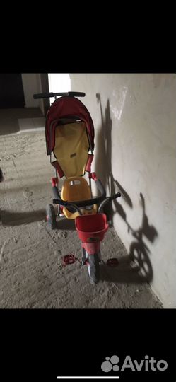 Детский велосипед с ручкой