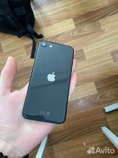 iPhone SE (2020), 64 ГБ