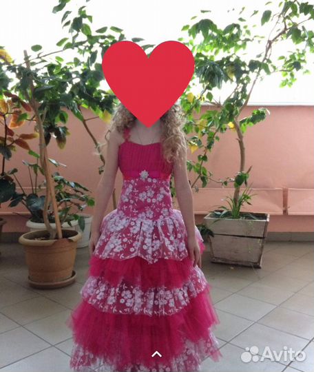 Платье праздничное