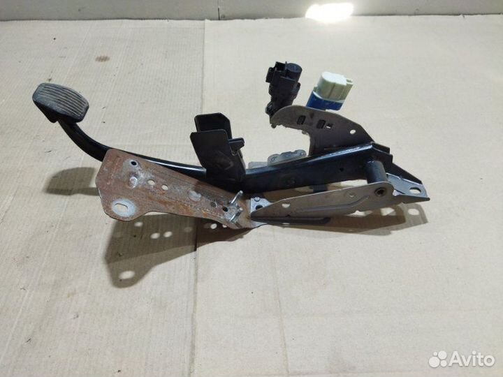 Педаль тормоза Ford Focus 2 седан 1.8 2006