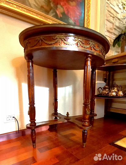 Антикварный столик, 19 век, Италия