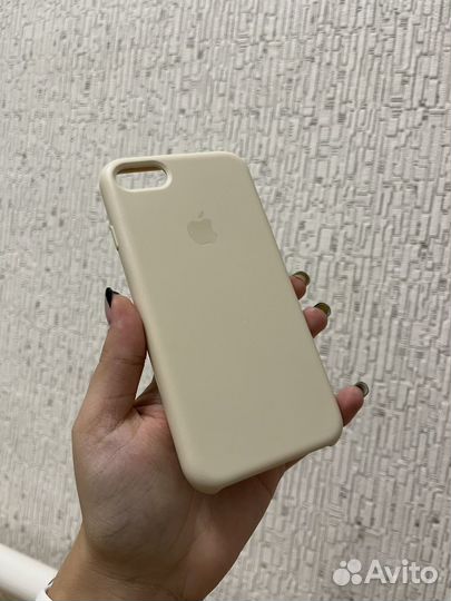 Чехол на iPhone 7