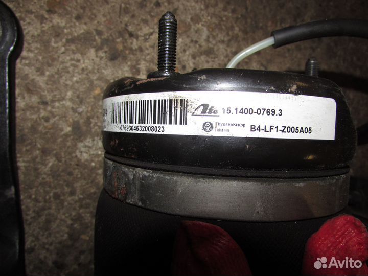 Пневмо амортизатор Mercedes GL X164 GL320 без ADS