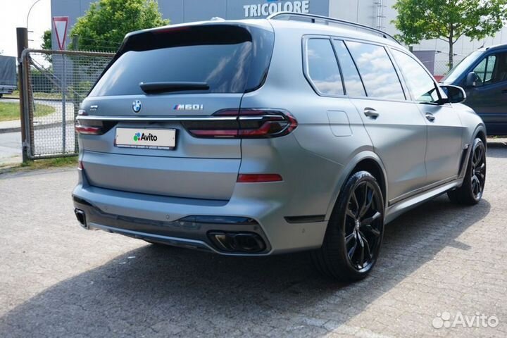 BMW X7 4.4 AT, 2023, 500 км