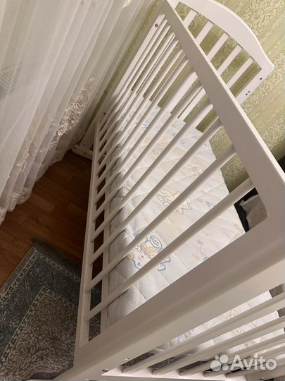 Детская кроватка
