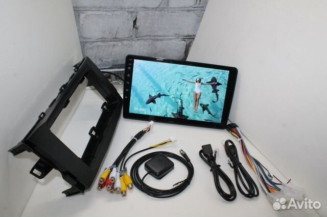 Штатная магнитола Toyota Auris