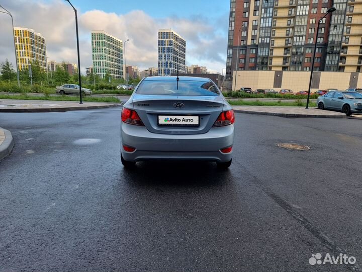 Hyundai Solaris 1.6 AT, 2011, 72 000 км