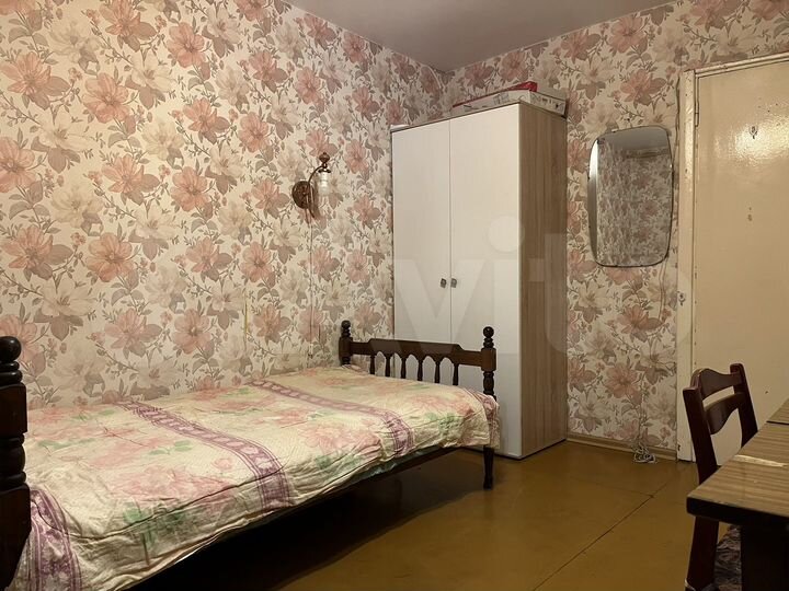 Комната 19 м² в 2-к., 4/5 эт.