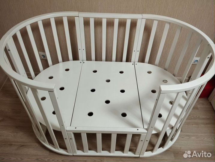 Детская кроватка трансформер с маятником