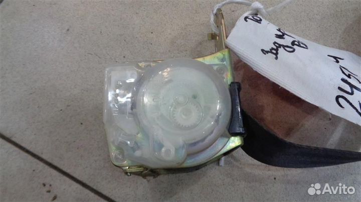 Ремень безопасности задний правый Toyota Echo 199