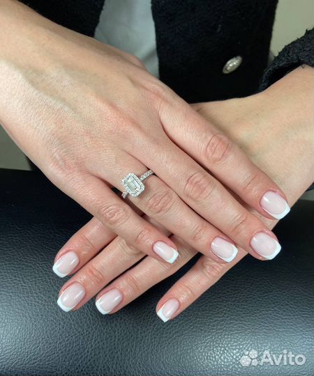 Маникюр, наращивание ресниц на Дубровке