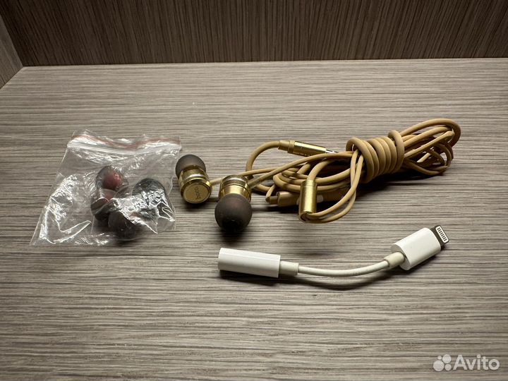 Проводные наушники hoco